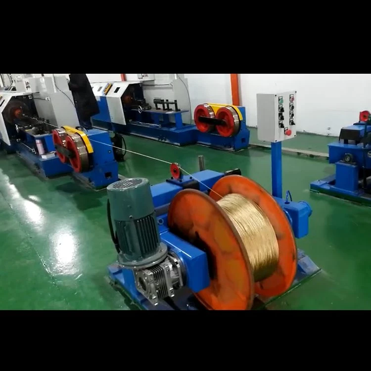250/9水平パイプ撚り機